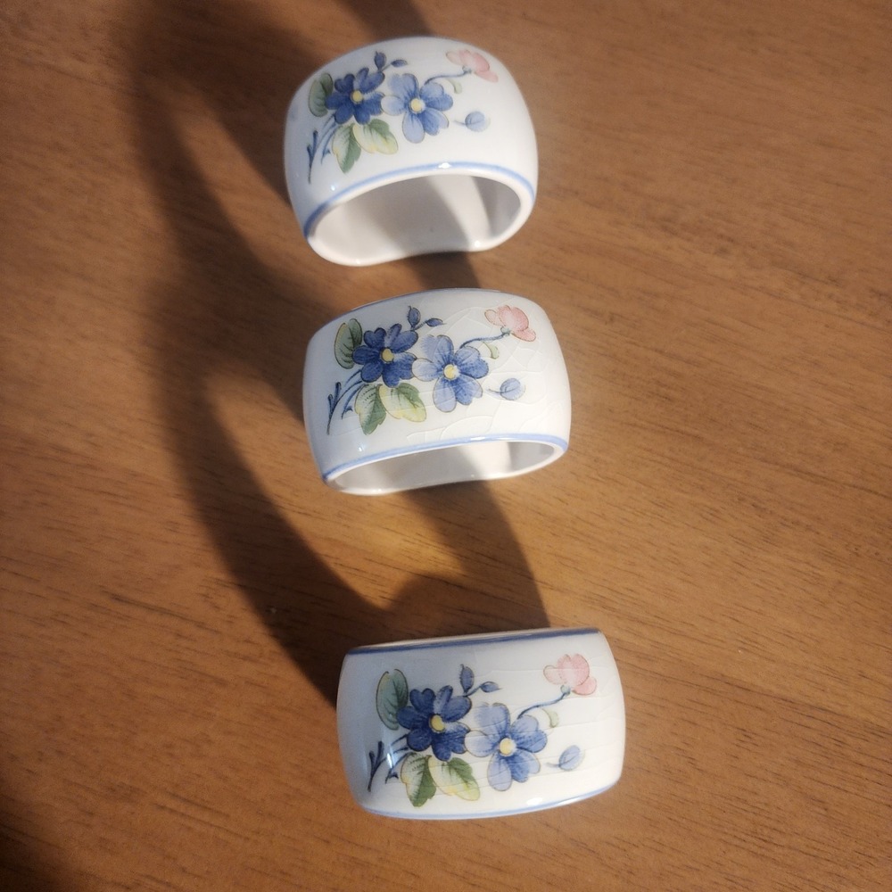 Nikko Blue Peony Ceramic napkin rings set of 3